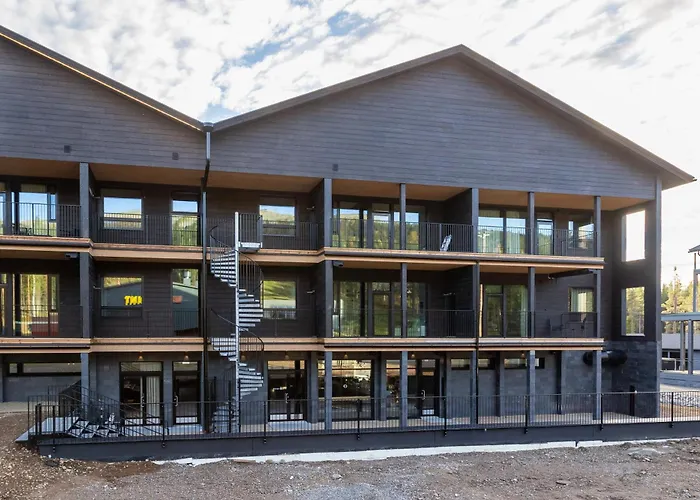 Fjaellen 8 * レヴィ